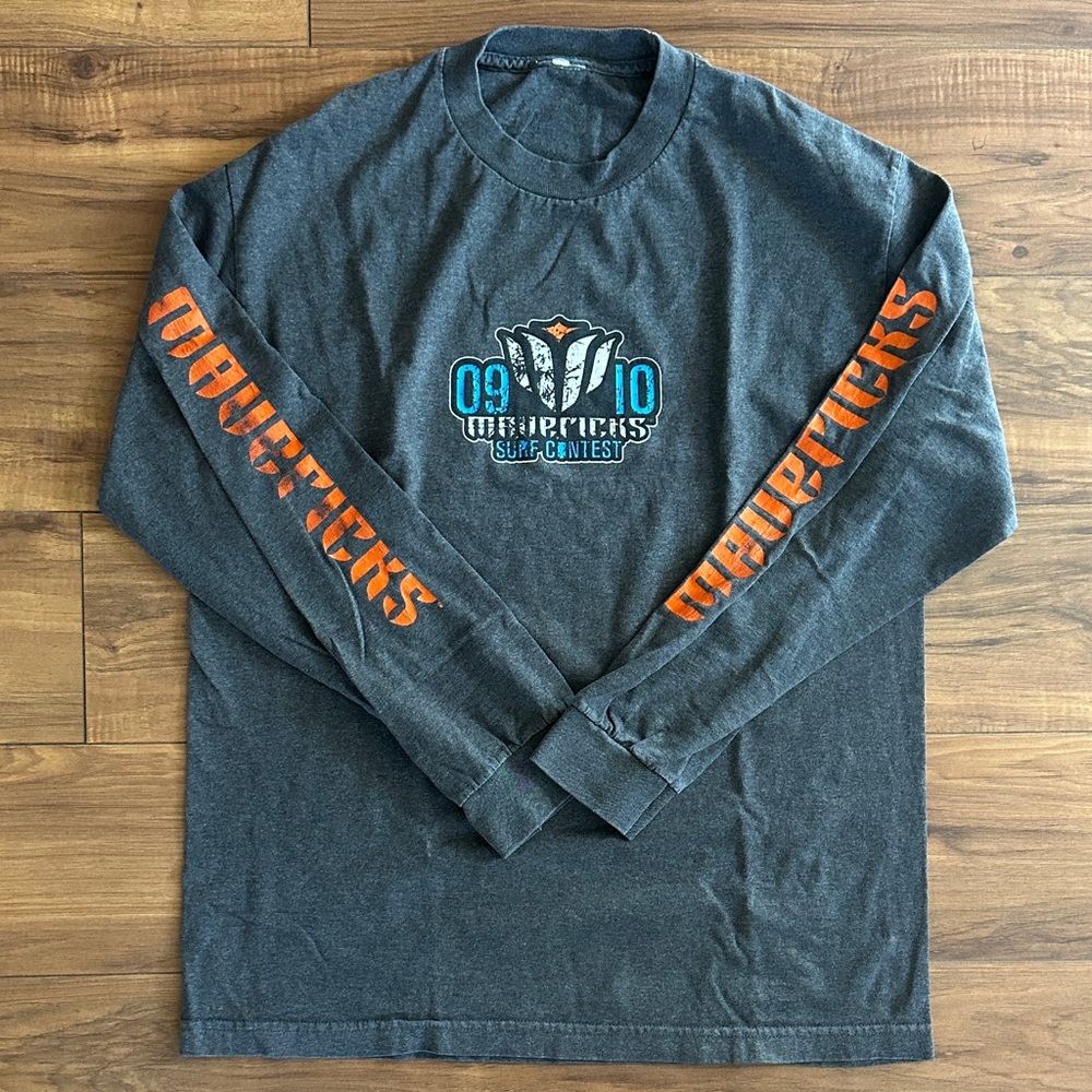 Vintage 2009/10 Mavericks Surf Contest T-shirt Long Sleeve Graphic Shirt